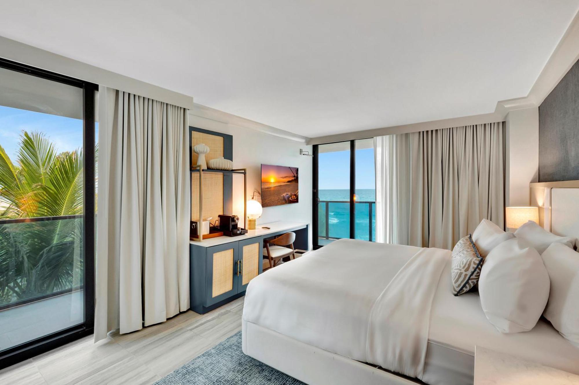 Tideline Palm Beach Ocean Resort And Spa Dış mekan fotoğraf